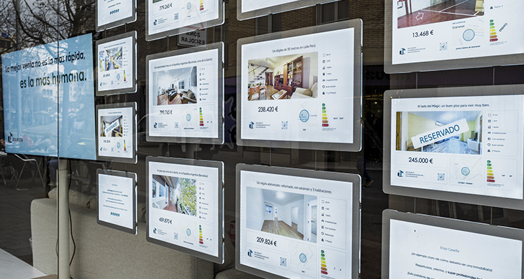 La oferta de vivienda en venta cae un 1,6% durante el verano en España peninsular