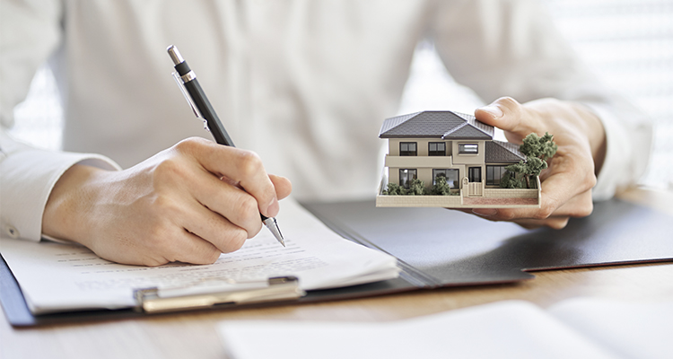 El mercado de compraventa de vivienda en España mantiene fuertes contrastes territoriales en el primer trimestre de 2025