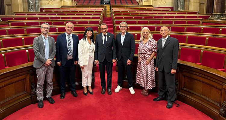 Coneqtia Parlament - Infoconstruccion