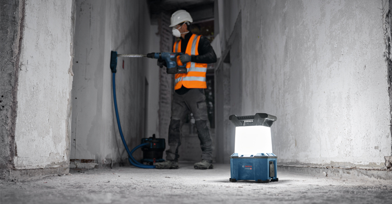 Iluminacion profesional obras Bosch Professional 2 - Infoconstruccion