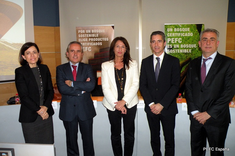 Marta Conde (Maderia), Ramón Prous ( Altave & Eco-Store Sustainable), Ana Belén Noriega (PEFC España), Mauricio Inglada (L´Antic Colonial) y Ramón Gabarró ( Gabarró Hermanos)