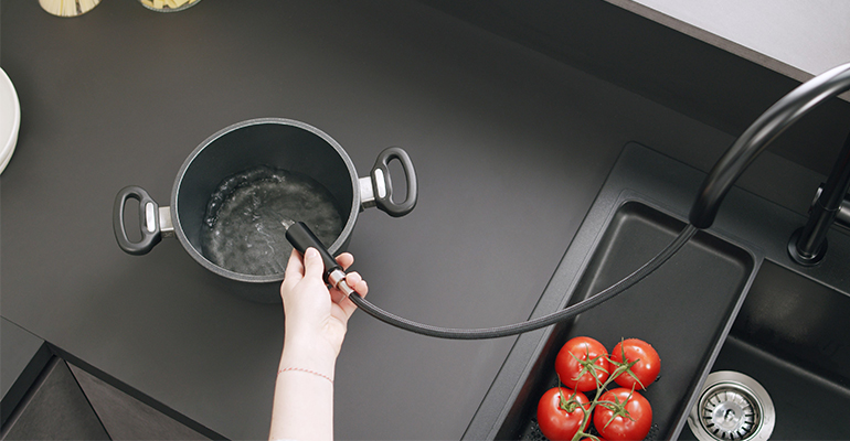 Mayor flexibilidad y orden en la cocina con el sistema sBox de hansgrohe