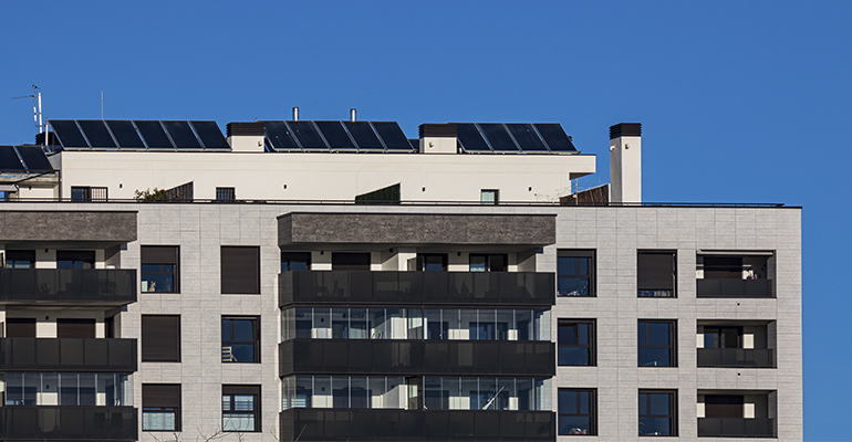 España remite a Bruselas el Plan Nacional de Renovación de Edificios para avanzar hacia la neutralidad climática en 2050