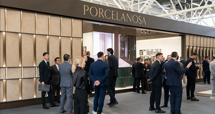 Porcelanosa Grupo apuesta por el gran formato y nuevas superficies en Cersaie 2026