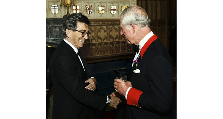 Porcelanosa, reconocida como proveedor oficial de la Casa Real británica bajo el reinado de Carlos III