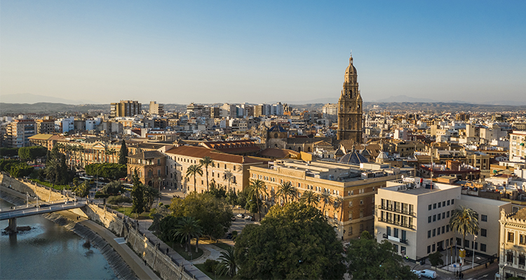 El precio de la vivienda de segunda mano se dispara un 7,4% en el segundo trimestre de 2025, el mayor repunte en dos décadas