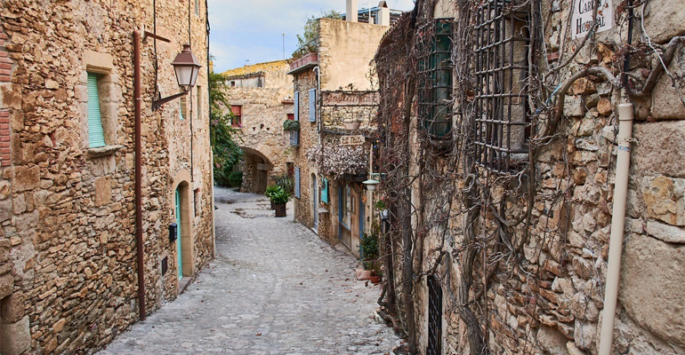 Rehabilitación energética de masías en Girona: criterios técnicos para una intervención eficaz