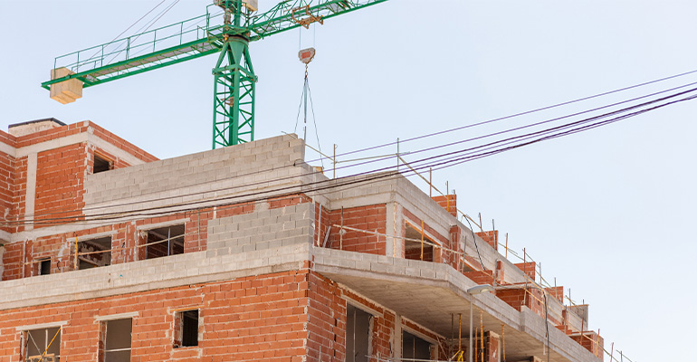 Saint-Gobain cierra 2025 con crecimiento en ventas y resultados y un margen operativo del 11,4%