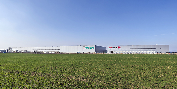 El grupo Vaillant Saunier Duval inaugura una planta de producción de bombas de calor