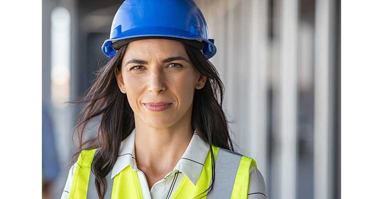 mujeres en la construcción