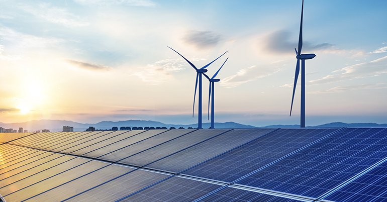 La potencia eólica y solar se aproximará a los 93.000 MW a finales de 2026